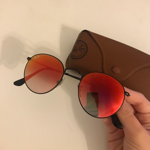 Ray-Ban Round Sunglasses Red Lens w/ Black Frame - Picture 3 of 4